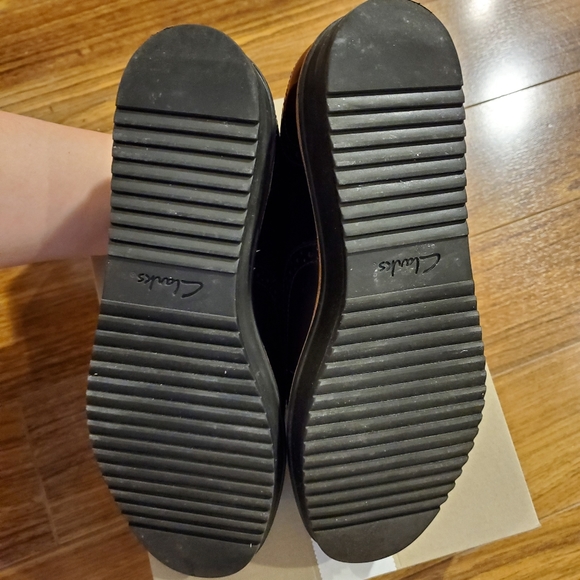 Clarks Teadale Maira Brogues in Aubergine - Picture 6 of 8